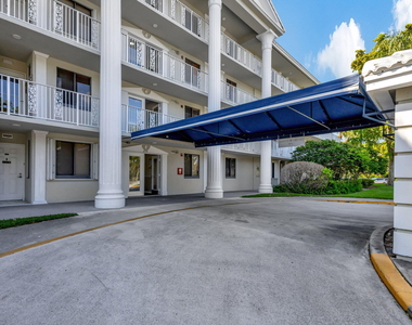 2741 Village Boulevard - Photo Thumbnail 33