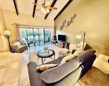 2121 Sw 82nd Avenue - Photo Thumbnail 12