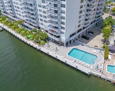 137 Golden Isles Drive - Photo Thumbnail 41