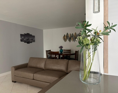 137 Golden Isles Drive - Photo Thumbnail 9