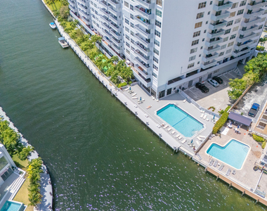 137 Golden Isles Drive - Photo Thumbnail 40