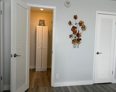 137 Golden Isles Drive - Photo Thumbnail 16