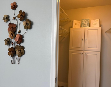 137 Golden Isles Drive - Photo Thumbnail 17