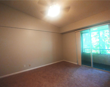 921 Lyons Road - Photo Thumbnail 9