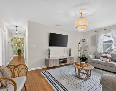 4311 Garden Avenue - Photo Thumbnail 2