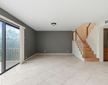 430 Commodore Drive - Photo Thumbnail 44