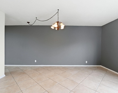 430 Commodore Drive - Photo Thumbnail 42