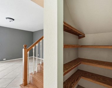 430 Commodore Drive - Photo Thumbnail 45