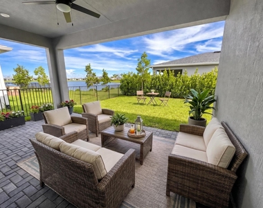 9555 Sw Indra Way - Photo Thumbnail 16