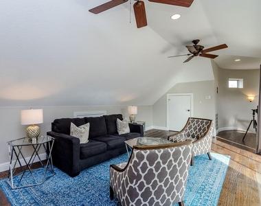3817 Bowser Avenue - Photo Thumbnail 37
