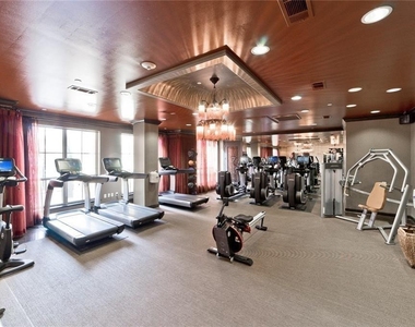 2300 Leonard Street - Photo Thumbnail 21