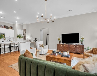 2300 Leonard Street - Photo Thumbnail 4