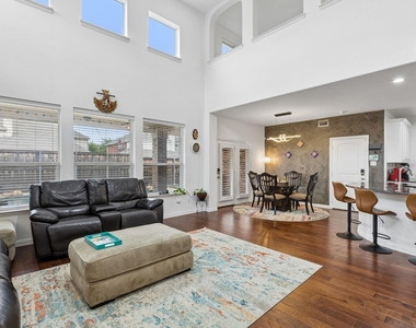 12406 Botanical Lane - Photo Thumbnail 2
