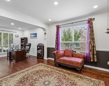 12406 Botanical Lane - Photo Thumbnail 11