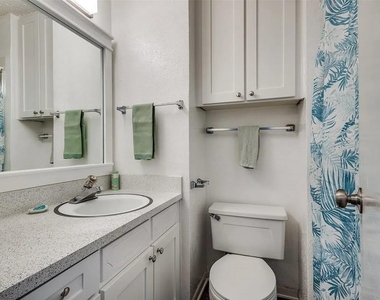 627 Texas Street - Photo Thumbnail 5