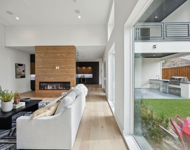 3815 Hawick Lane - Photo Thumbnail 20