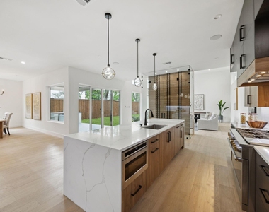 3815 Hawick Lane - Photo Thumbnail 7