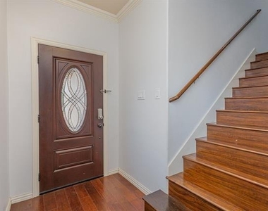 313 Austin Avenue - Photo Thumbnail 1