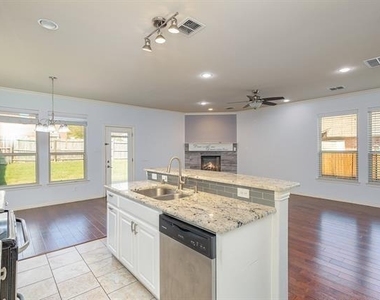 313 Austin Avenue - Photo Thumbnail 8