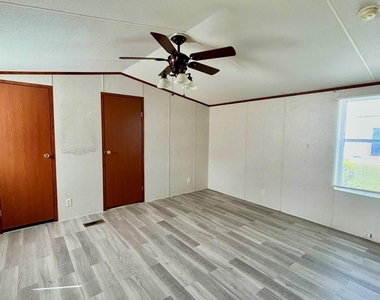 10481 Private Road 3709 - Photo Thumbnail 5