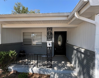 5213 Colorado Boulevard - Photo Thumbnail 3