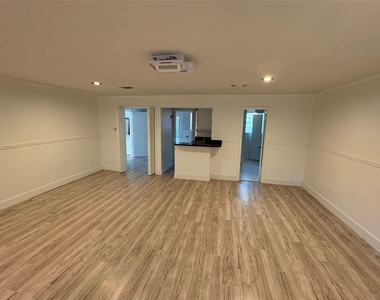 5213 Colorado Boulevard - Photo Thumbnail 1
