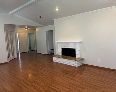 4184 Driscoll Drive - Photo Thumbnail 1