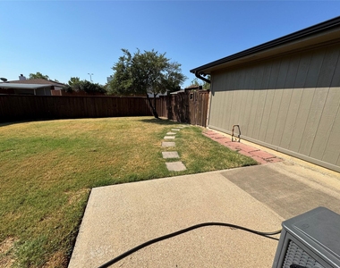 1762 Glencairn Lane - Photo Thumbnail 28