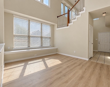 1911 Plantation Parkway - Photo Thumbnail 4