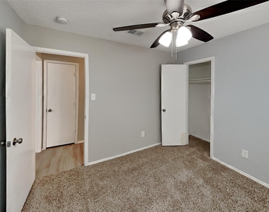 6103 King William Drive - Photo Thumbnail 13