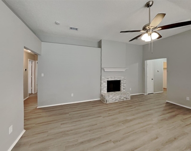 6103 King William Drive - Photo Thumbnail 3