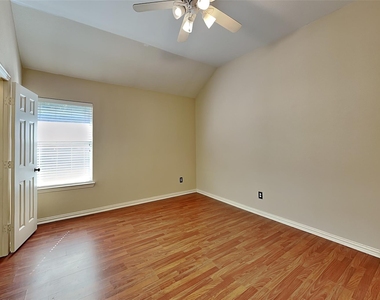 7641 Quiet Meadow Lane - Photo Thumbnail 14
