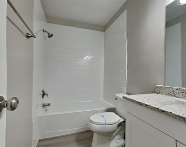 6006 Lavaca Drive - Photo Thumbnail 15