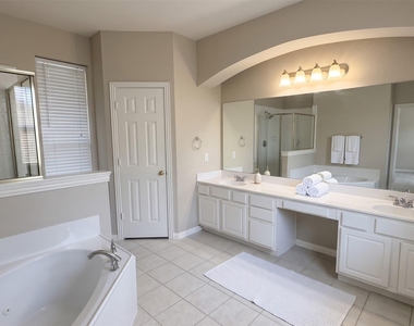 9314 Royal Burgess Drive - Photo Thumbnail 9