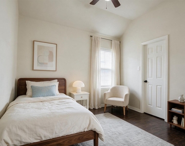 9314 Royal Burgess Drive - Photo Thumbnail 15