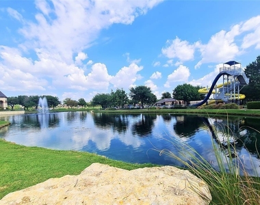9314 Royal Burgess Drive - Photo Thumbnail 22