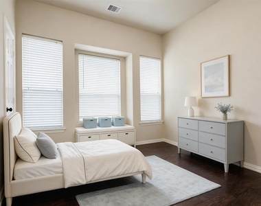 9314 Royal Burgess Drive - Photo Thumbnail 16