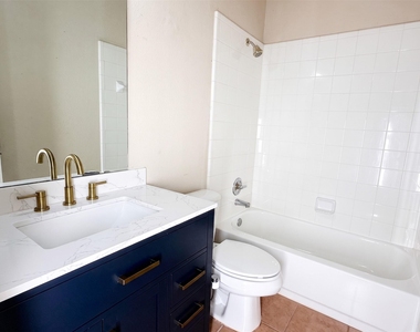 9314 Royal Burgess Drive - Photo Thumbnail 11