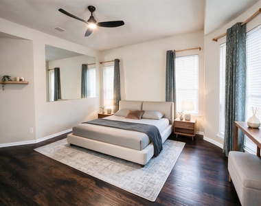 9314 Royal Burgess Drive - Photo Thumbnail 8