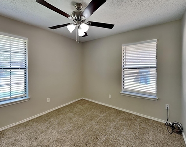 8228 Willis Lane - Photo Thumbnail 13