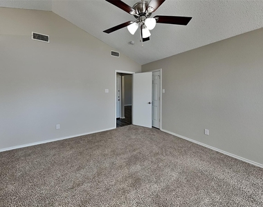 8228 Willis Lane - Photo Thumbnail 7