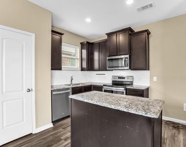 2109 Barrow Street - Photo Thumbnail 14