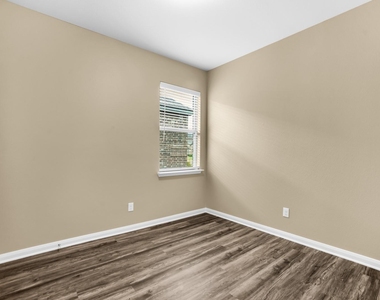2109 Barrow Street - Photo Thumbnail 26