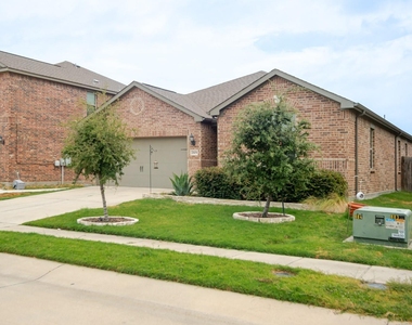 2109 Barrow Street - Photo Thumbnail 2