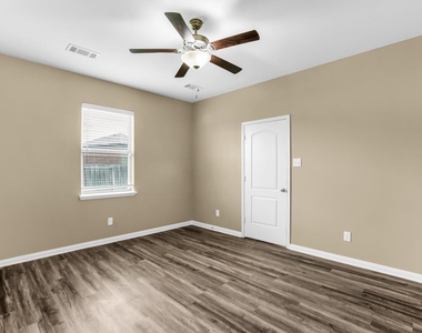2109 Barrow Street - Photo Thumbnail 16