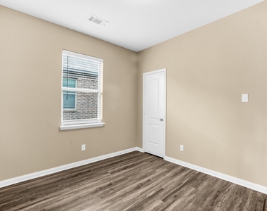 2109 Barrow Street - Photo Thumbnail 27