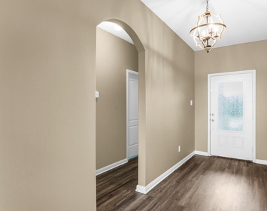 2109 Barrow Street - Photo Thumbnail 3