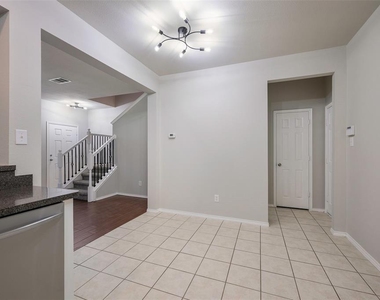 4152 Kyndra Circle - Photo Thumbnail 5