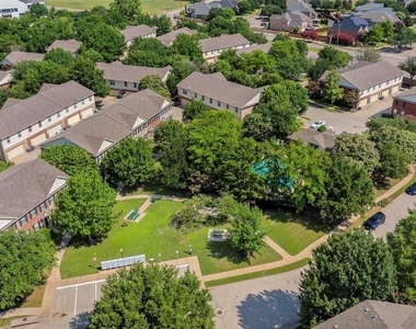 4152 Kyndra Circle - Photo Thumbnail 14