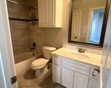870 Sagebrush Drive - Photo Thumbnail 10